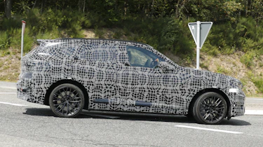 New BMW iX5 M - side
