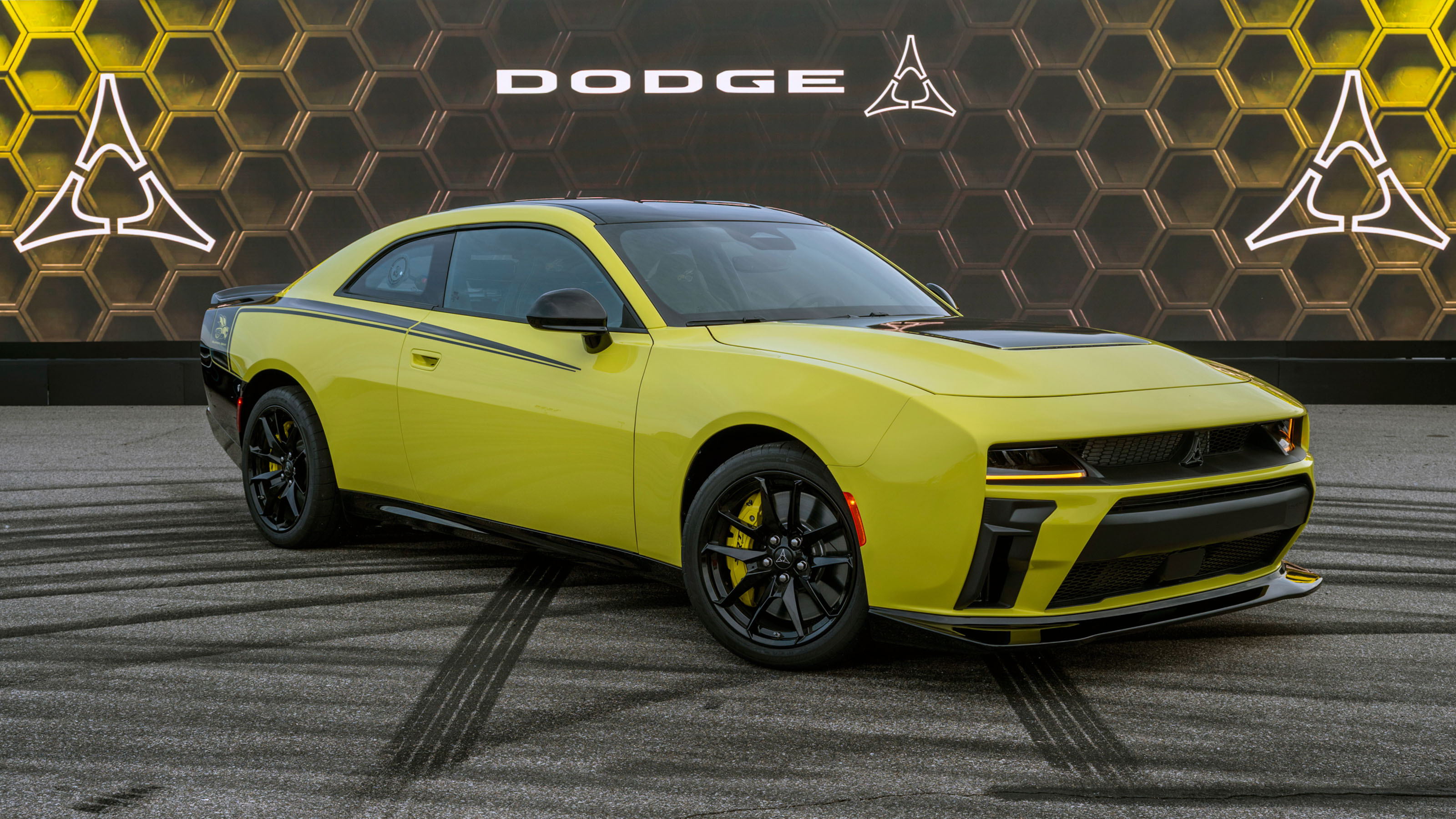 New Dodge Charger Super Bee Launch Edition - front static 