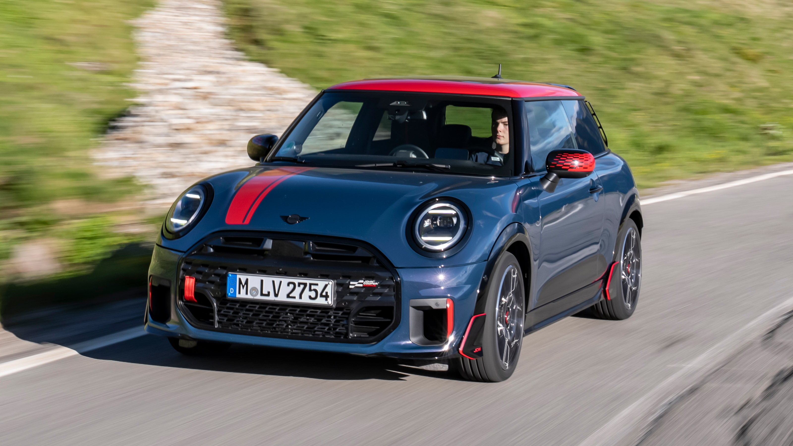 New MINI John Cooper Works accessories - front 3/4 dynamic