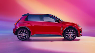 2026 Renault 5 update - red side