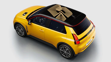 2026 Renault 5 update - rear overhead