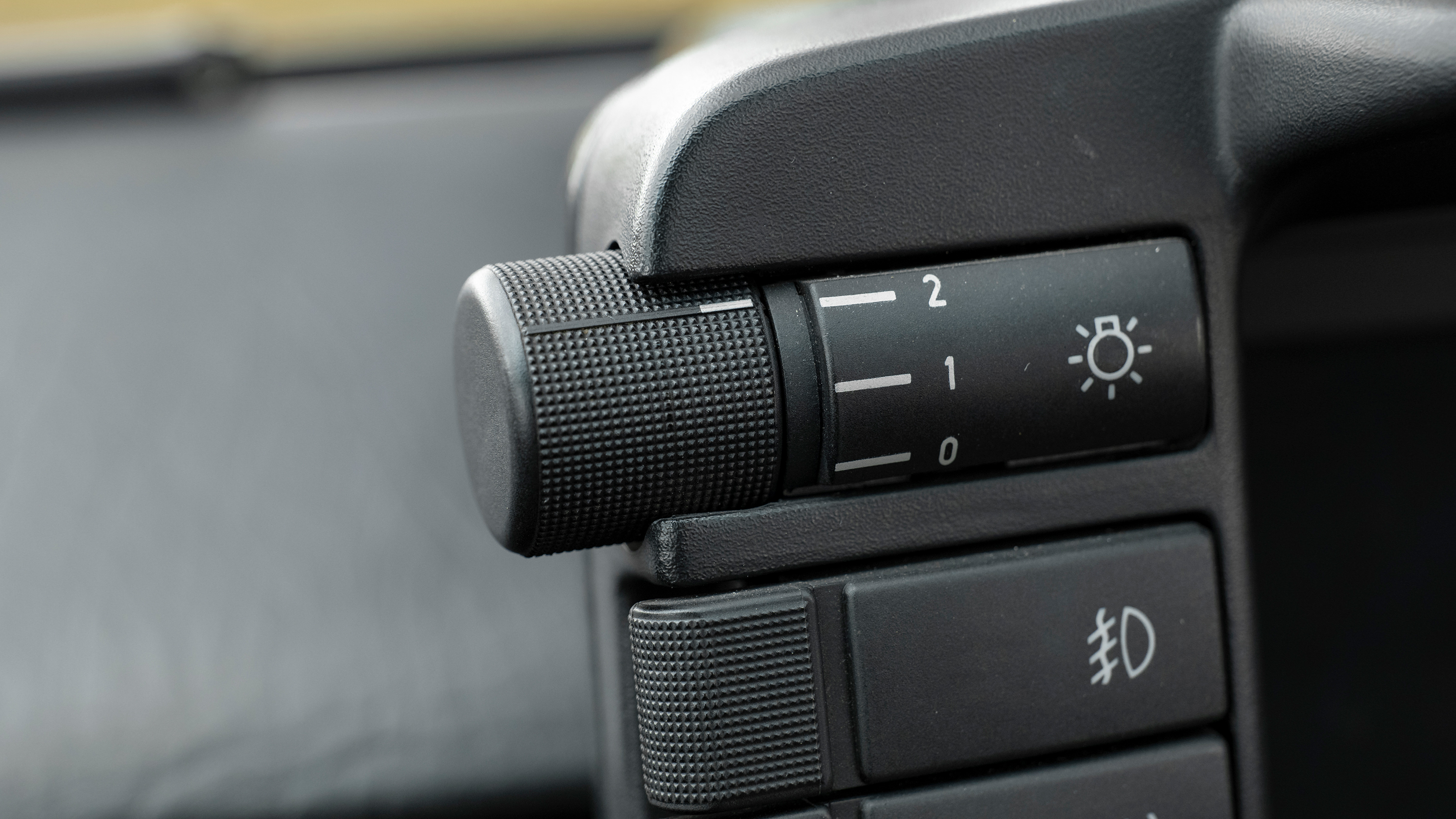 Audi Quattro - headlight controls