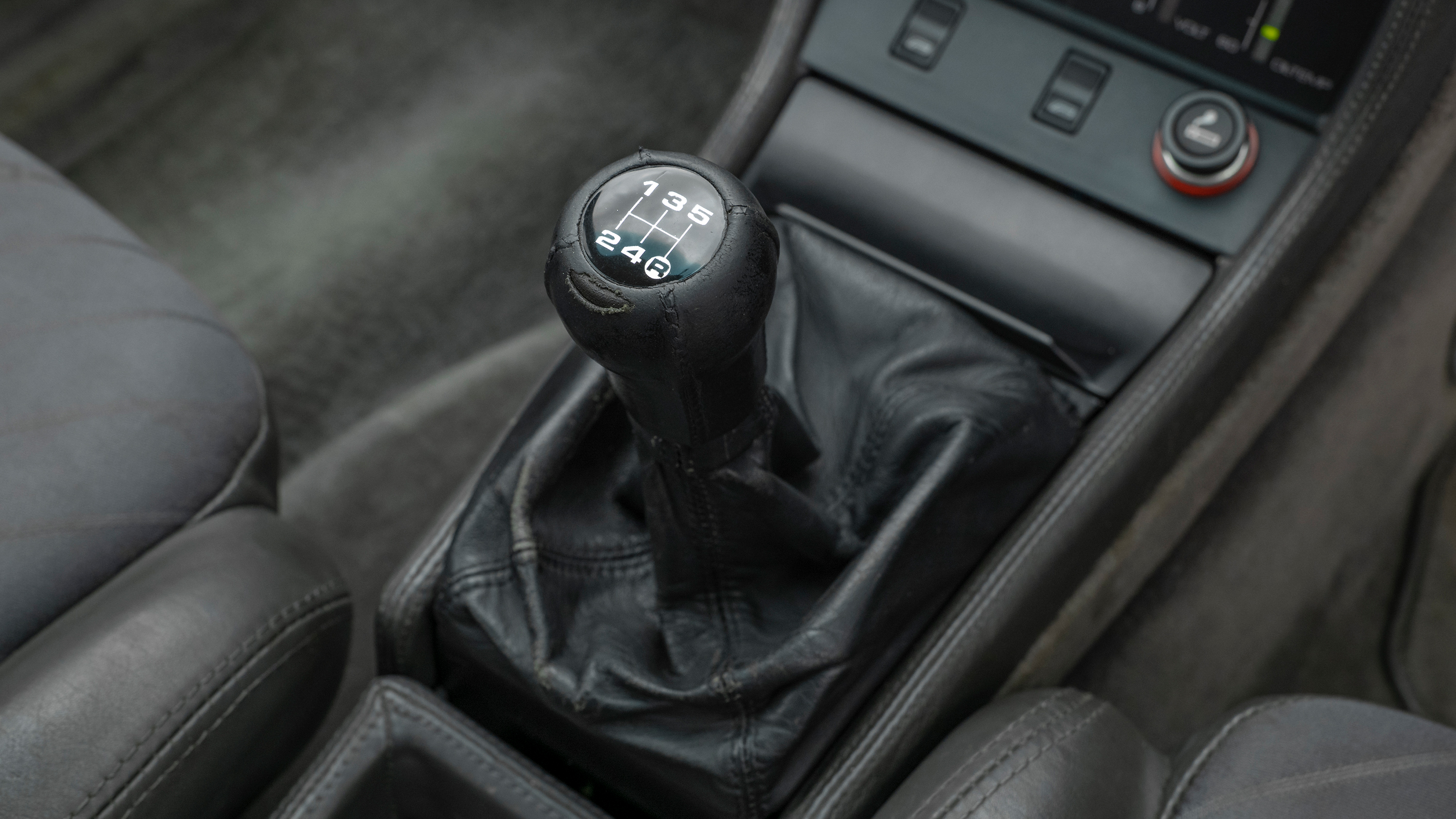 Audi Quattro - gear stick