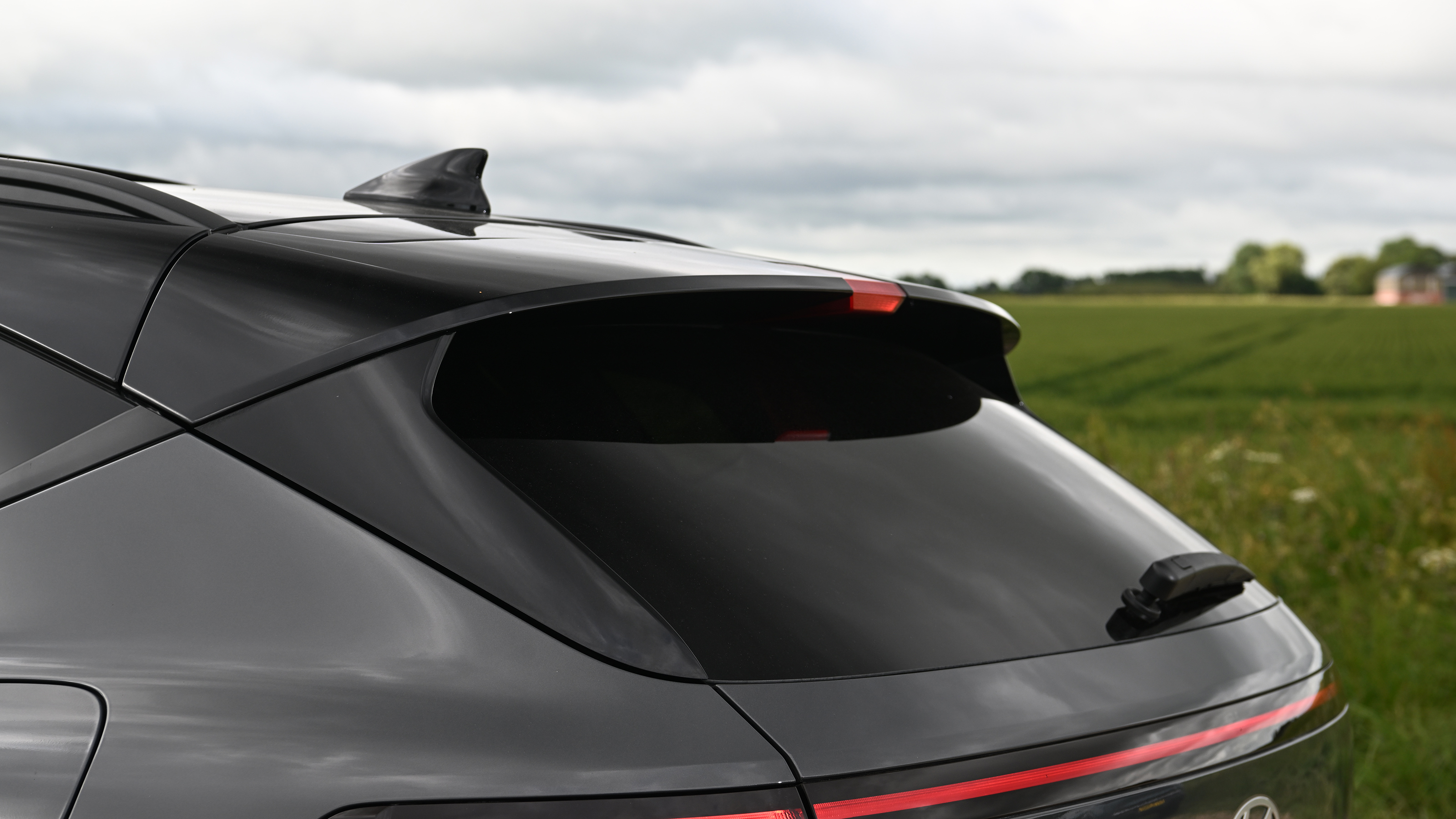 Hyundai Kona Mk2 - rear windscreen