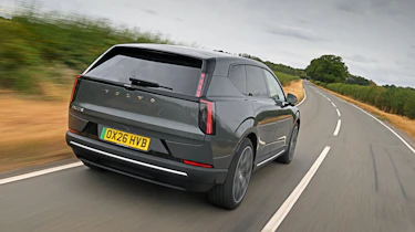 Volvo EX60 2026 - rear tracking