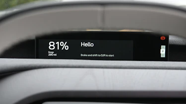 Volvo EX60 2026 - digital drivers display