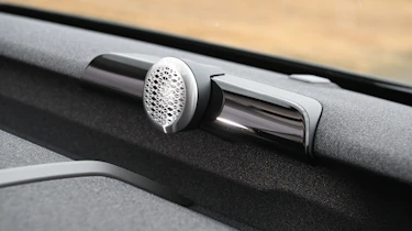Volvo EX60 2026 - Bowers and Wilkins speaker