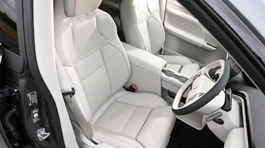 Volvo EX60 2026 - front seats