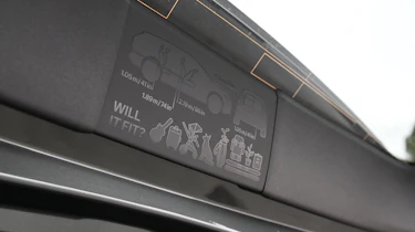 Volvo EX60 2026 - boot infograph