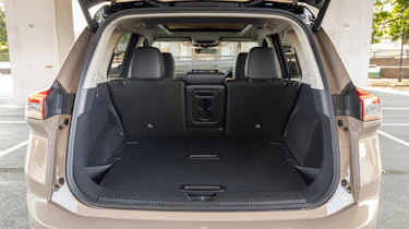 Nissan X-Trail - boot