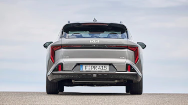 Kia K4 Sportswagon - rear static
