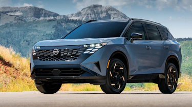 2027 Nissan Rogue Hybrid - static front 3/4