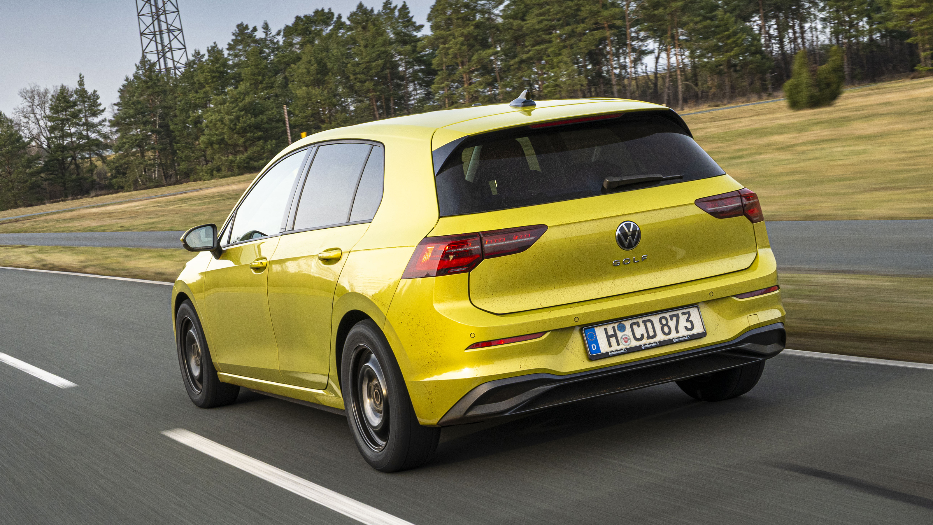 All Season tyre test - Volkswagen Golf rear tracking 