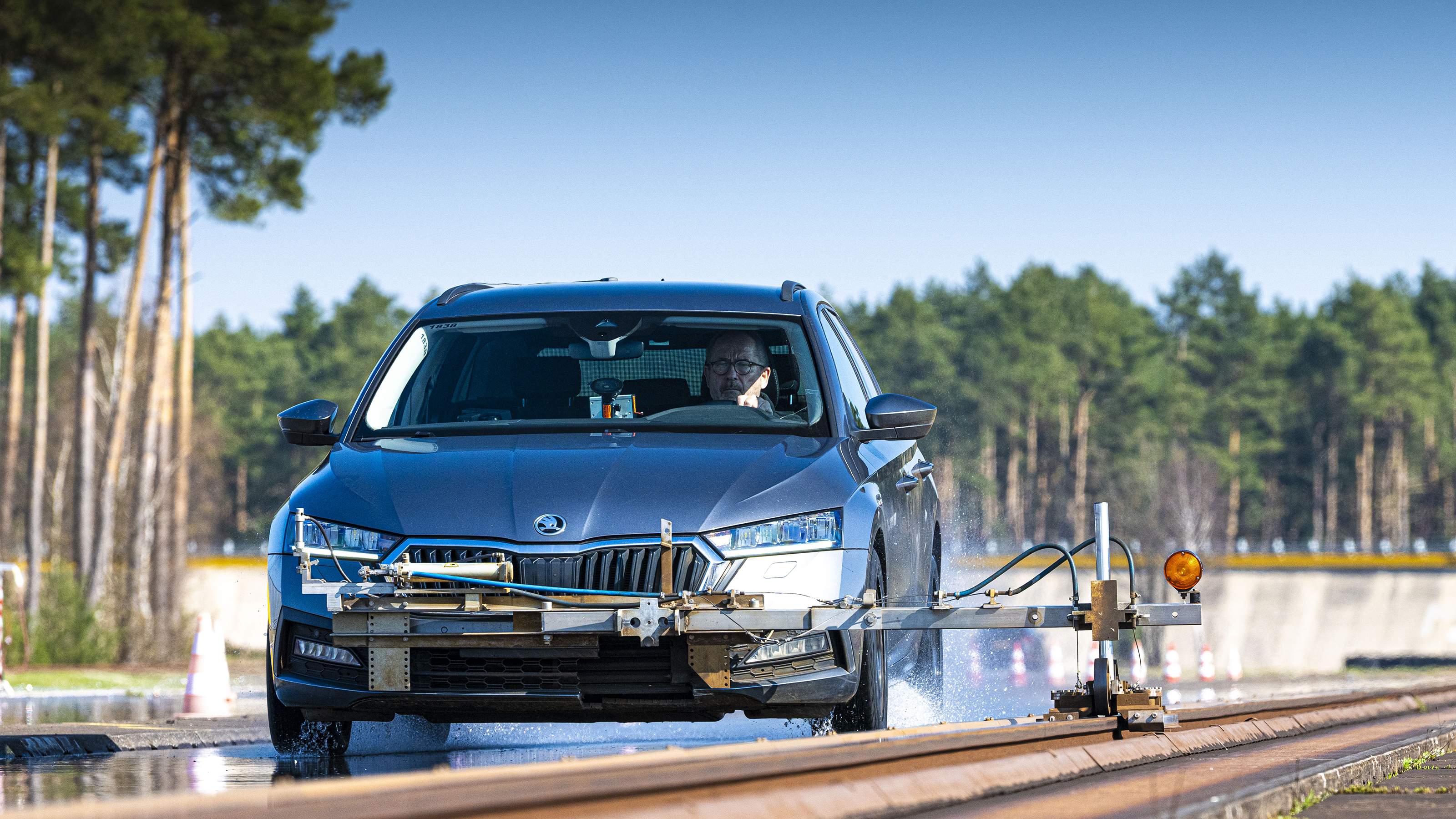 All Season tyre test - Skoda Octavia wet front testing 