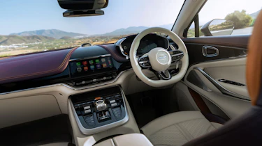Aston Martin DBX GT - dash