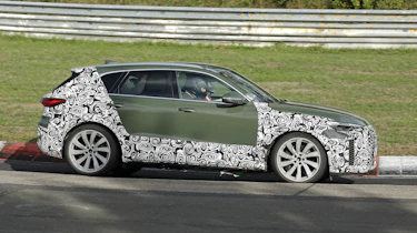 New Audi RS Q5 SUV - side action