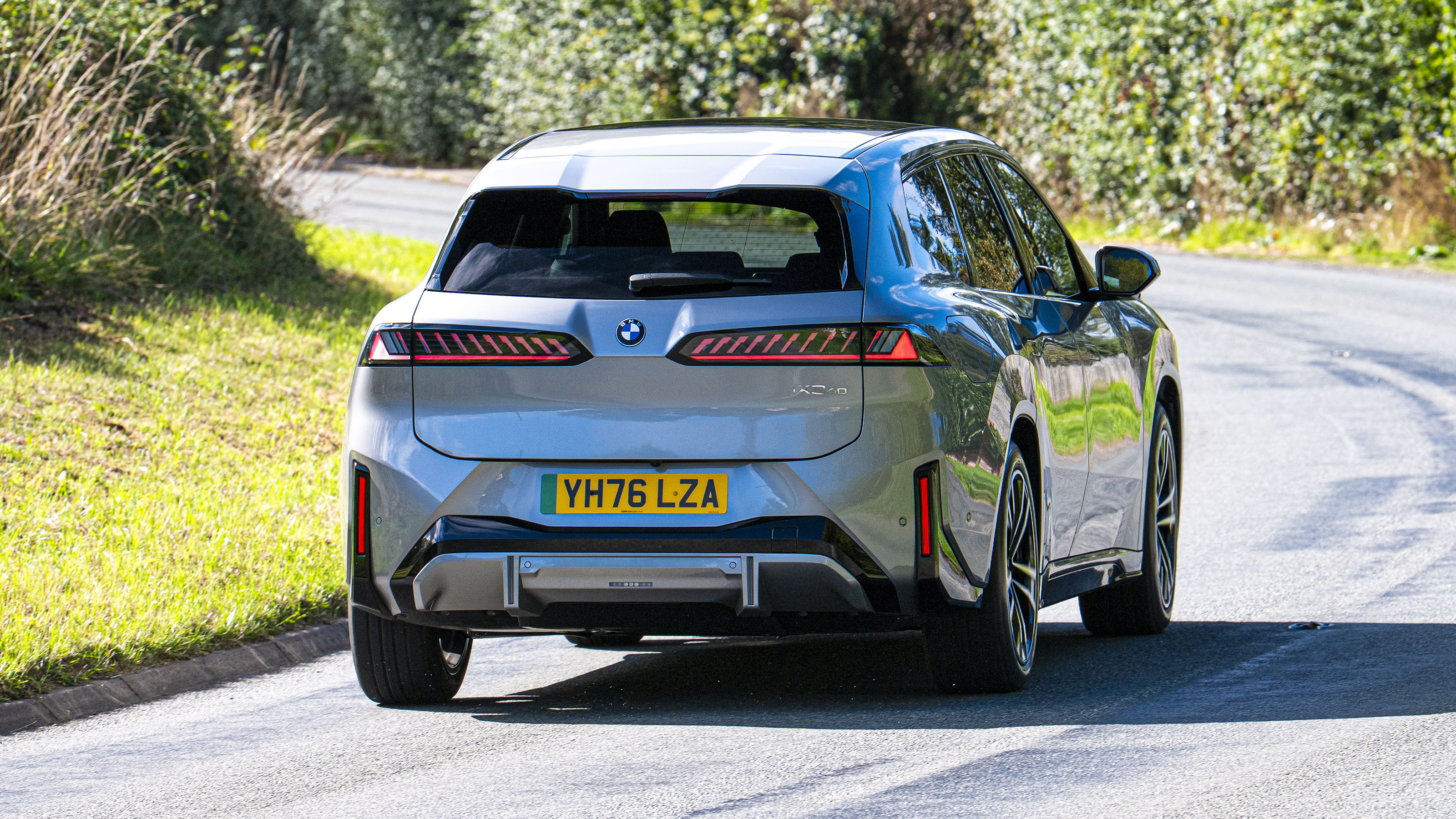 New BMW iX3 40 M Sport - rear tracking 