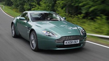 Best Aston Martins - 2005 V8 Vantage