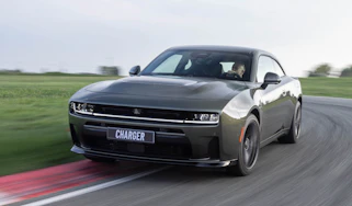 Dodge Charger Sixpack - front cornering