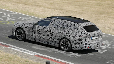 Facelift BMW 5 Series Touring - rear cornering