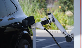 Geely Ultra-Fast AI-Powered Smart Charging - charging arm