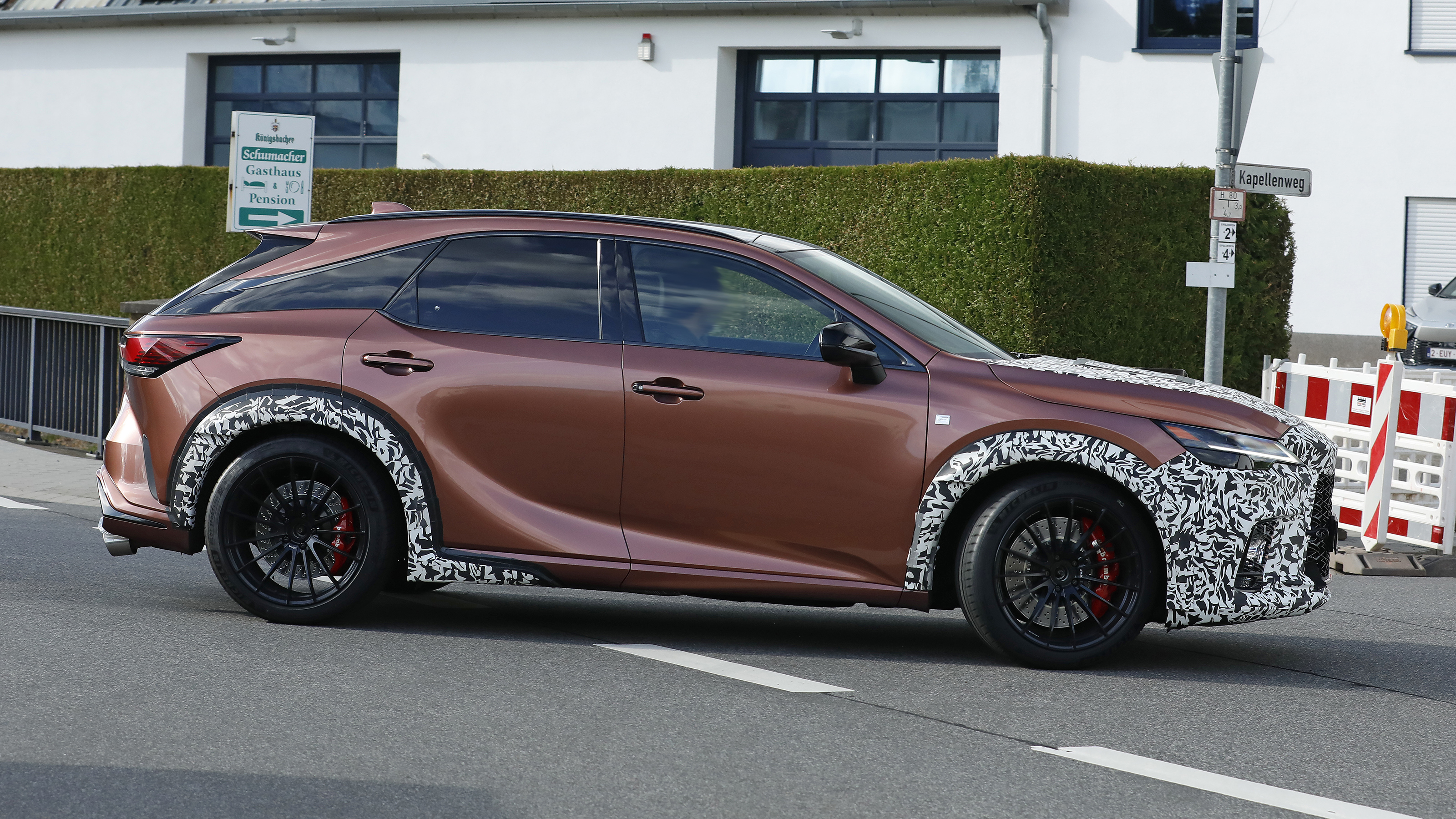 Hot Lexus RX - side