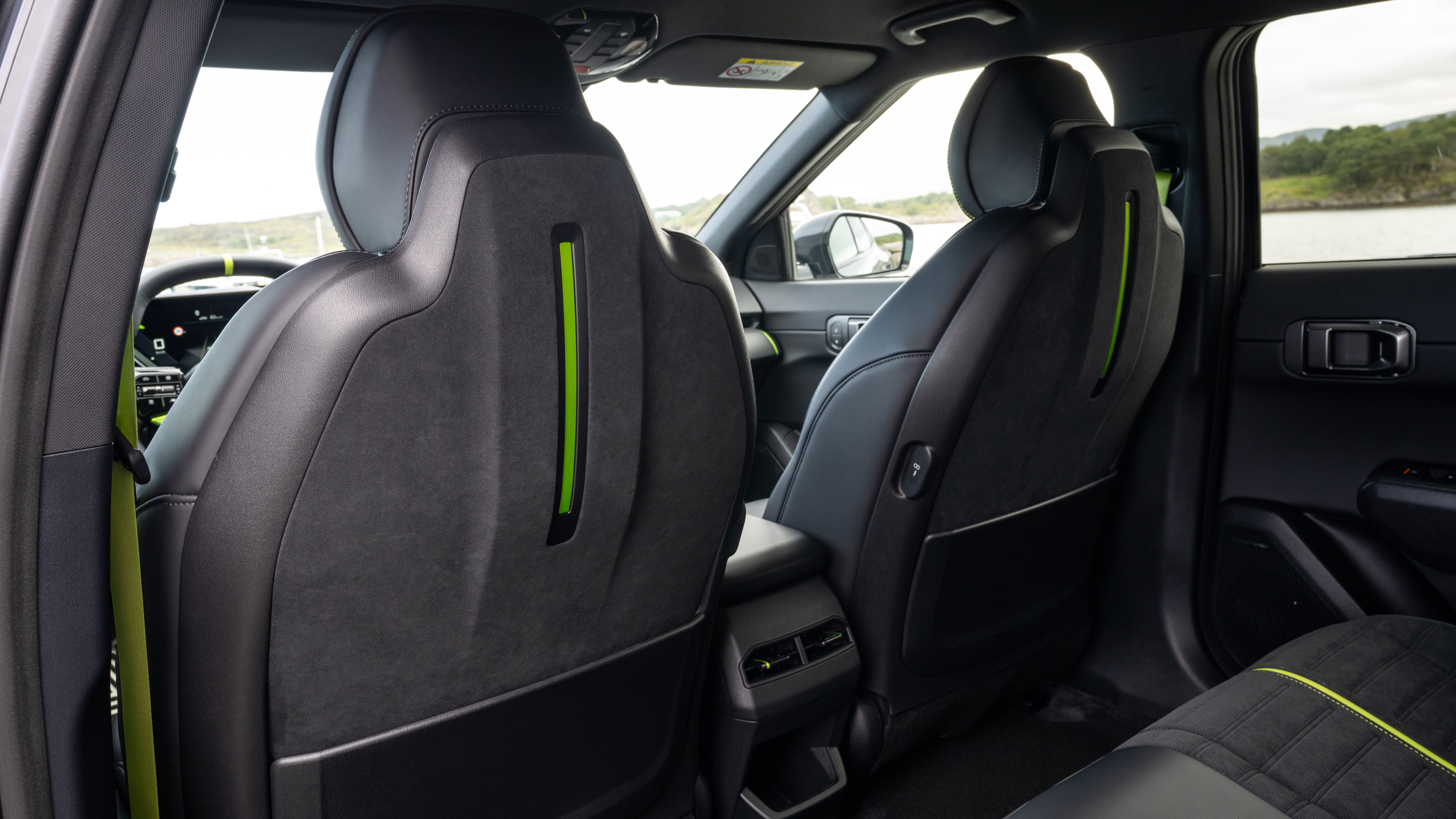 Kia EV4 GT - seats