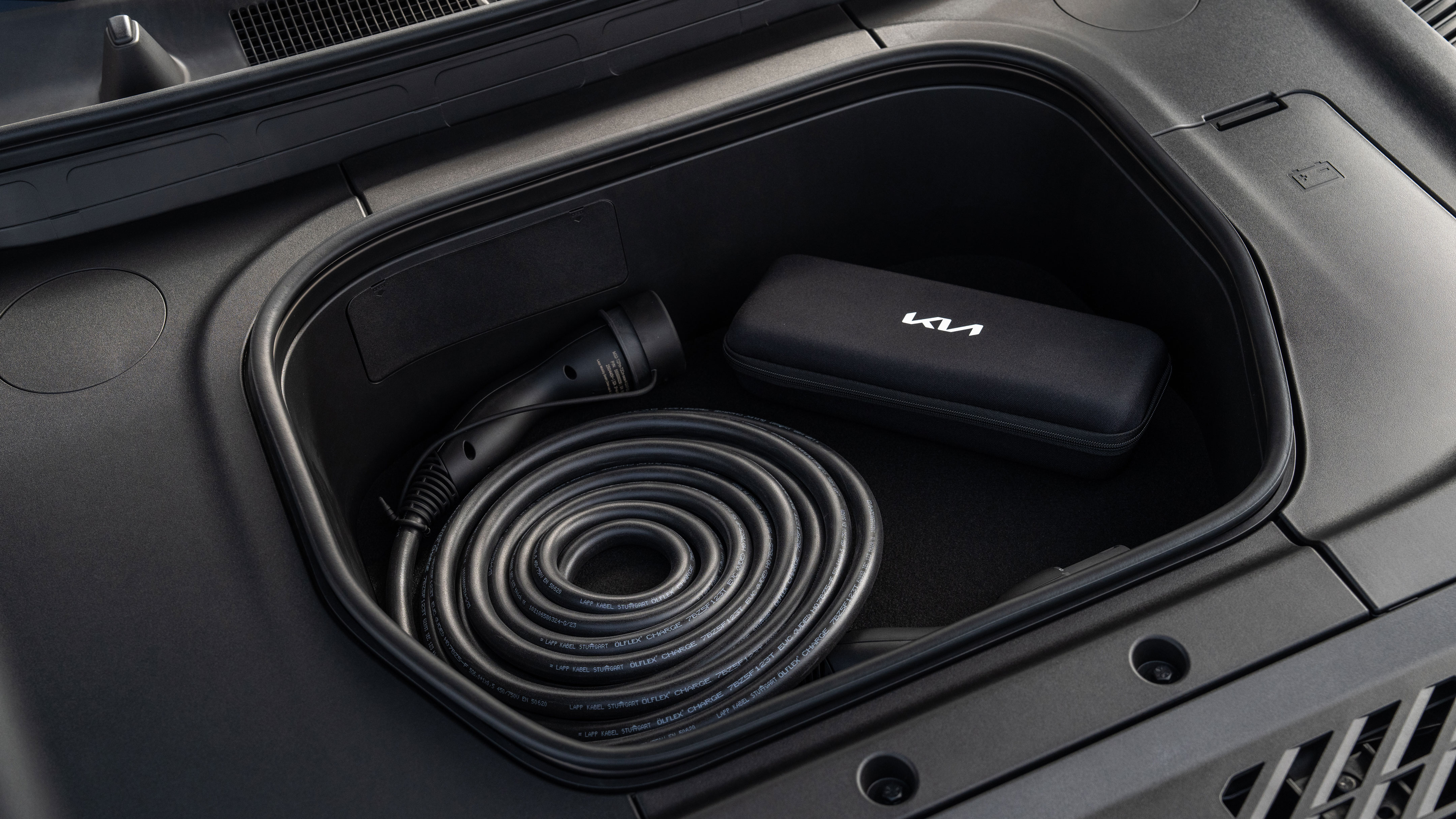 Kia EV5 GT - cable storage