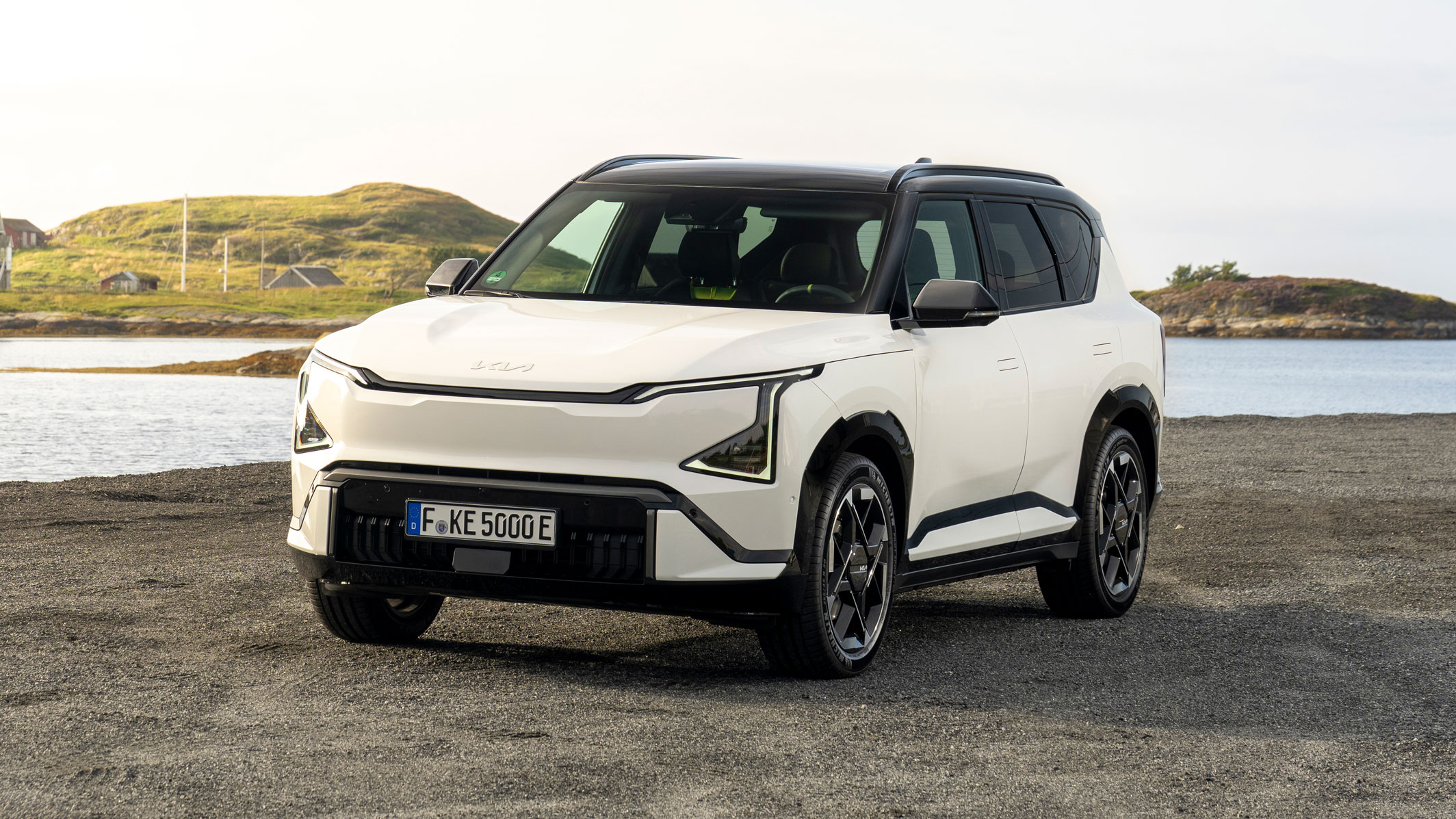 Kia EV5 GT - front static