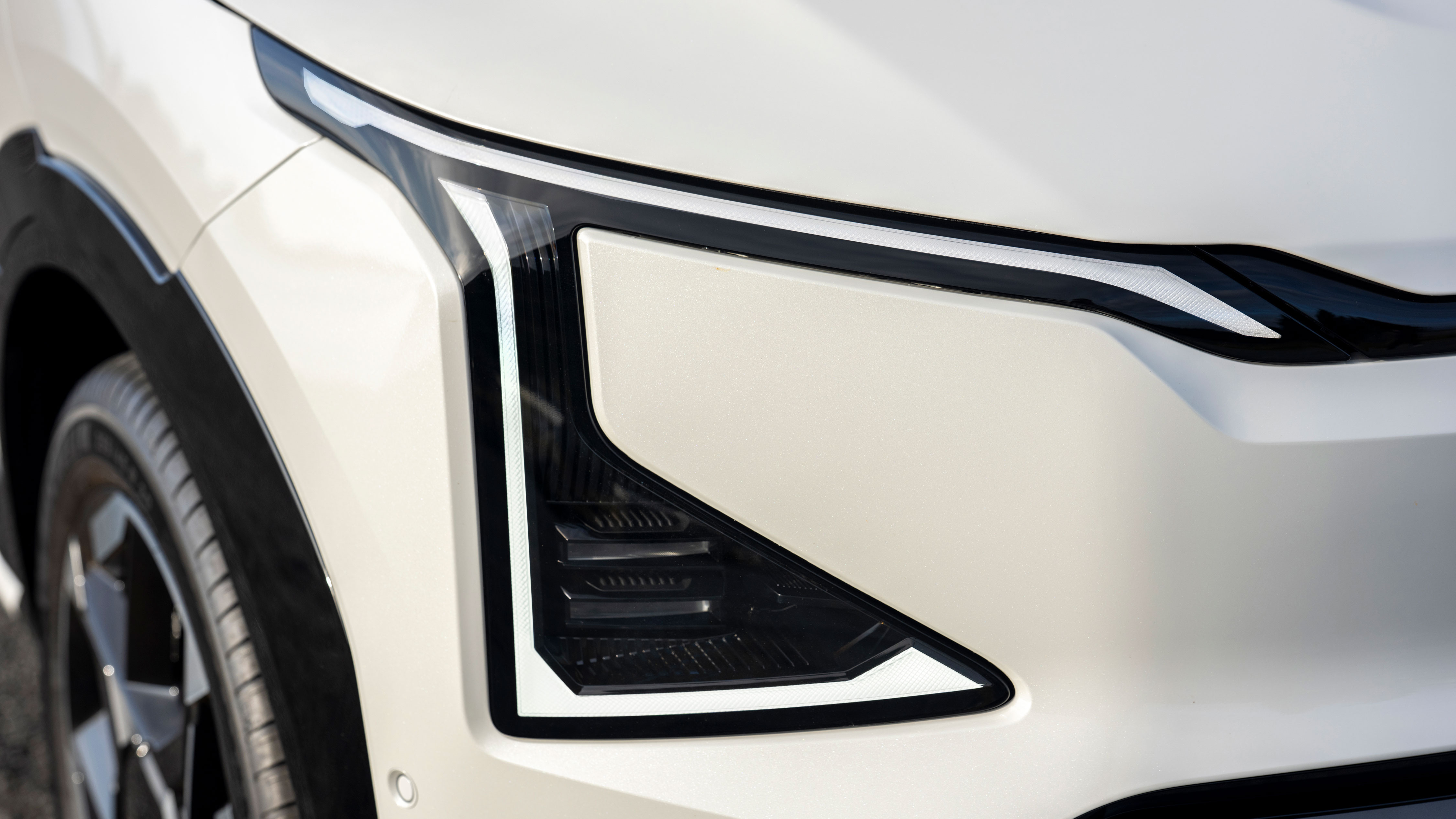Kia EV5 GT - front detail