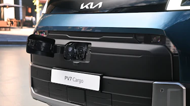 Kia PV5 Cargo - front detail