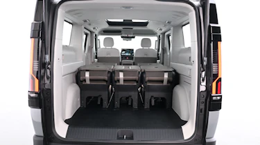 Kia PV5 Passenger - boot seats down