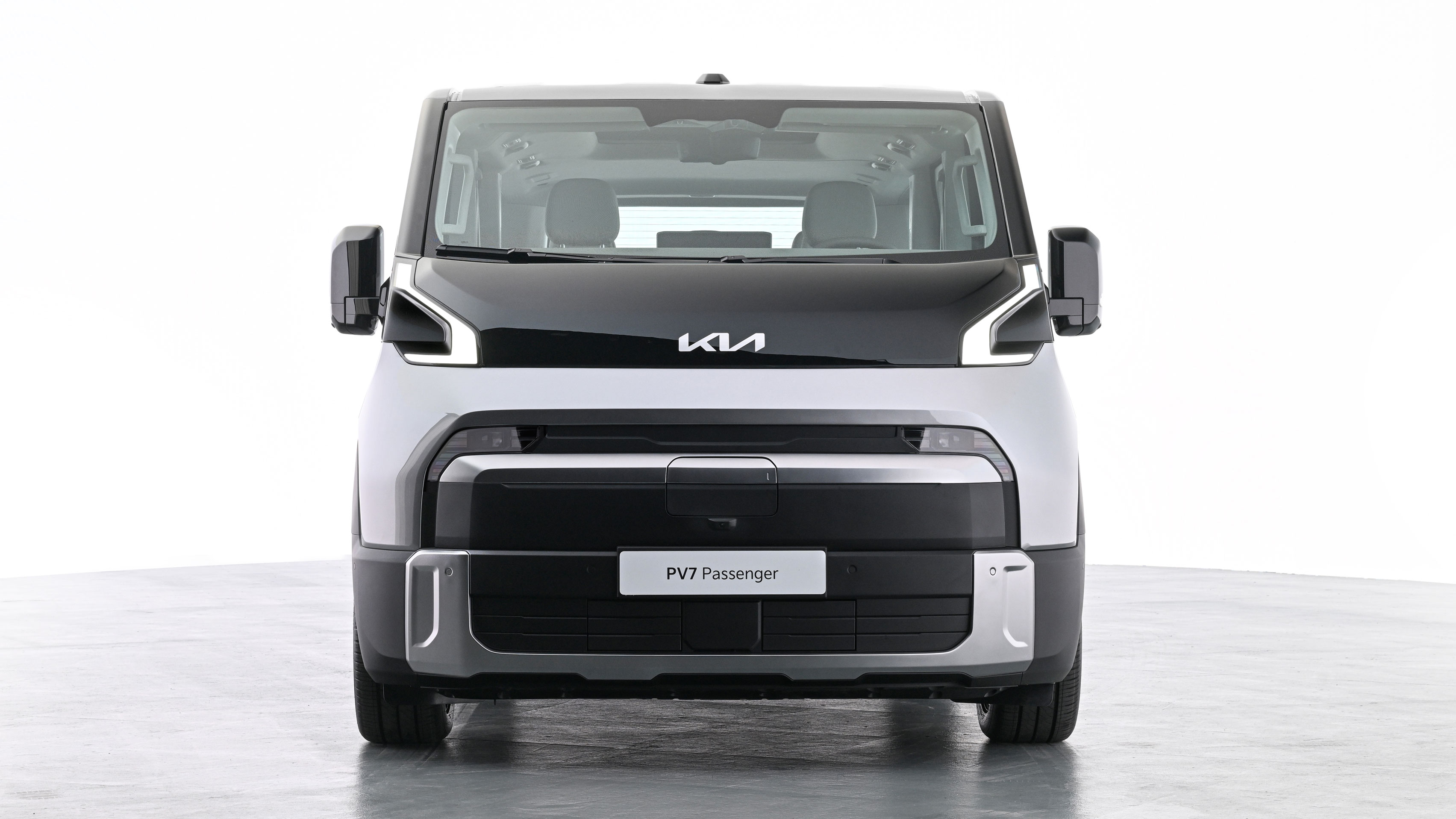 Kia PV5 Passenger - full front studio