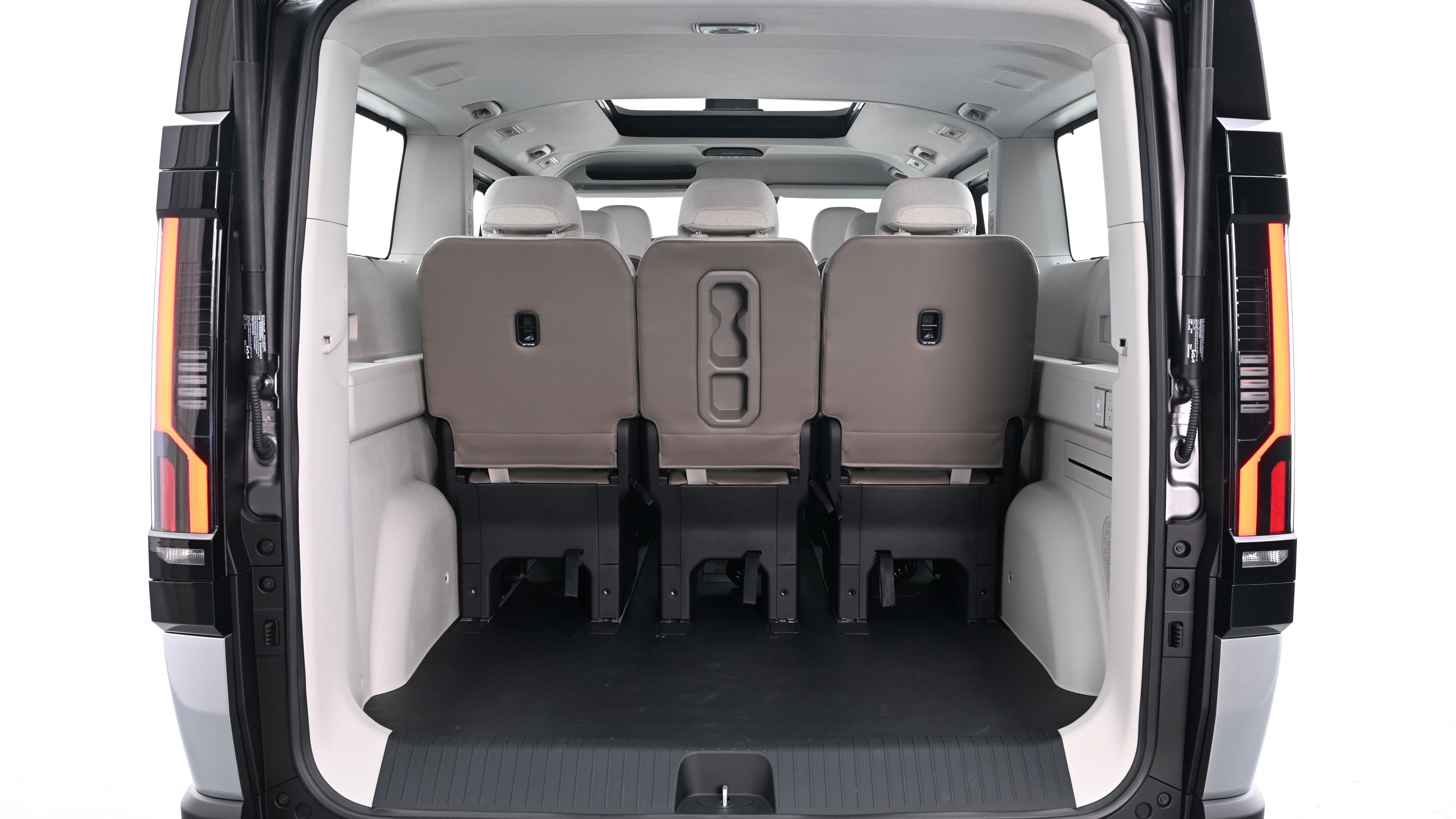 Kia PV5 Passenger - boot