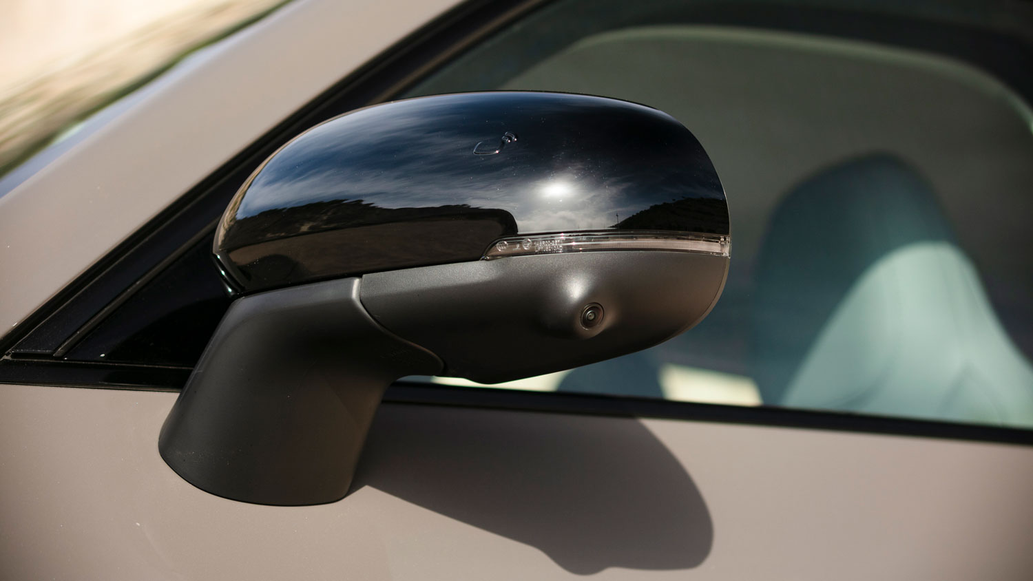 Leapmotor B03X - wing mirror