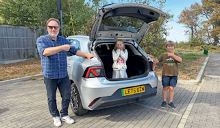 MG4 Urban - boot open with family