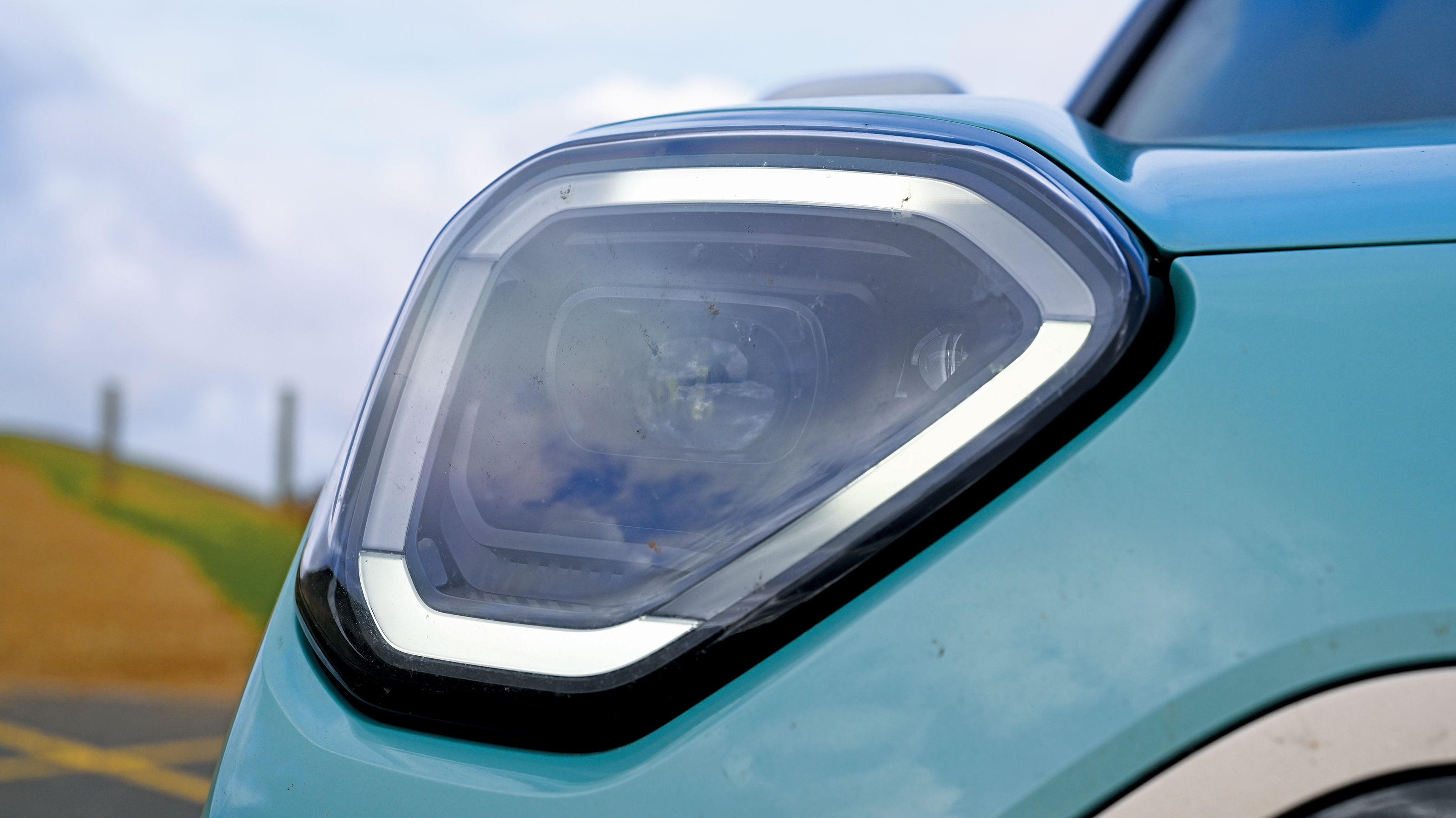 MINI Aceman SE Exclusive - headlight