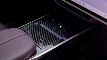 Mazda CX-6e - centre console