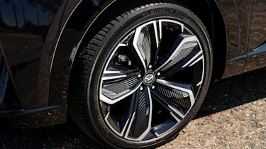 Mazda CX-6e - wheel