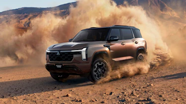 Mitsubishi Shogun - action