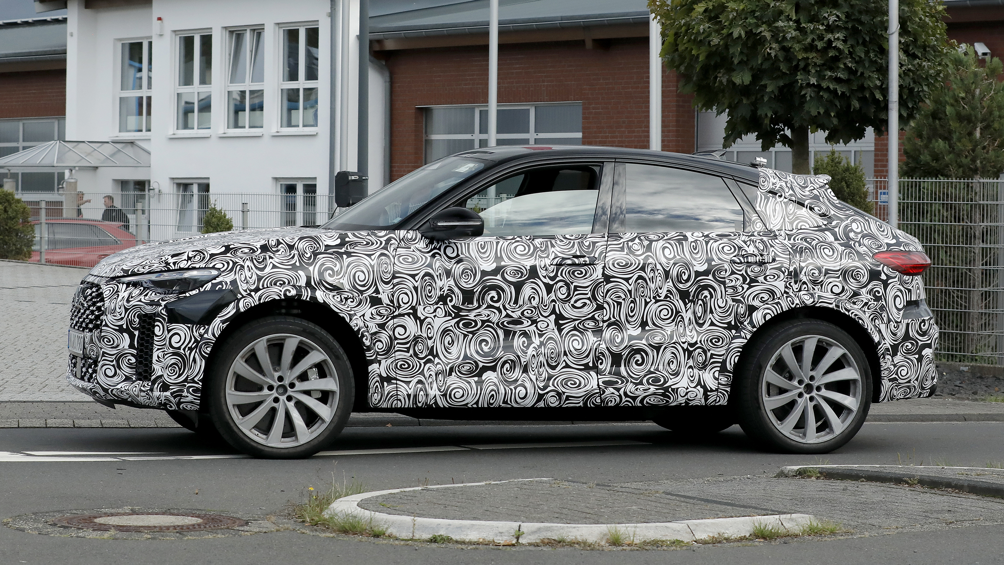 New Audi RS Q5 - front cornering 