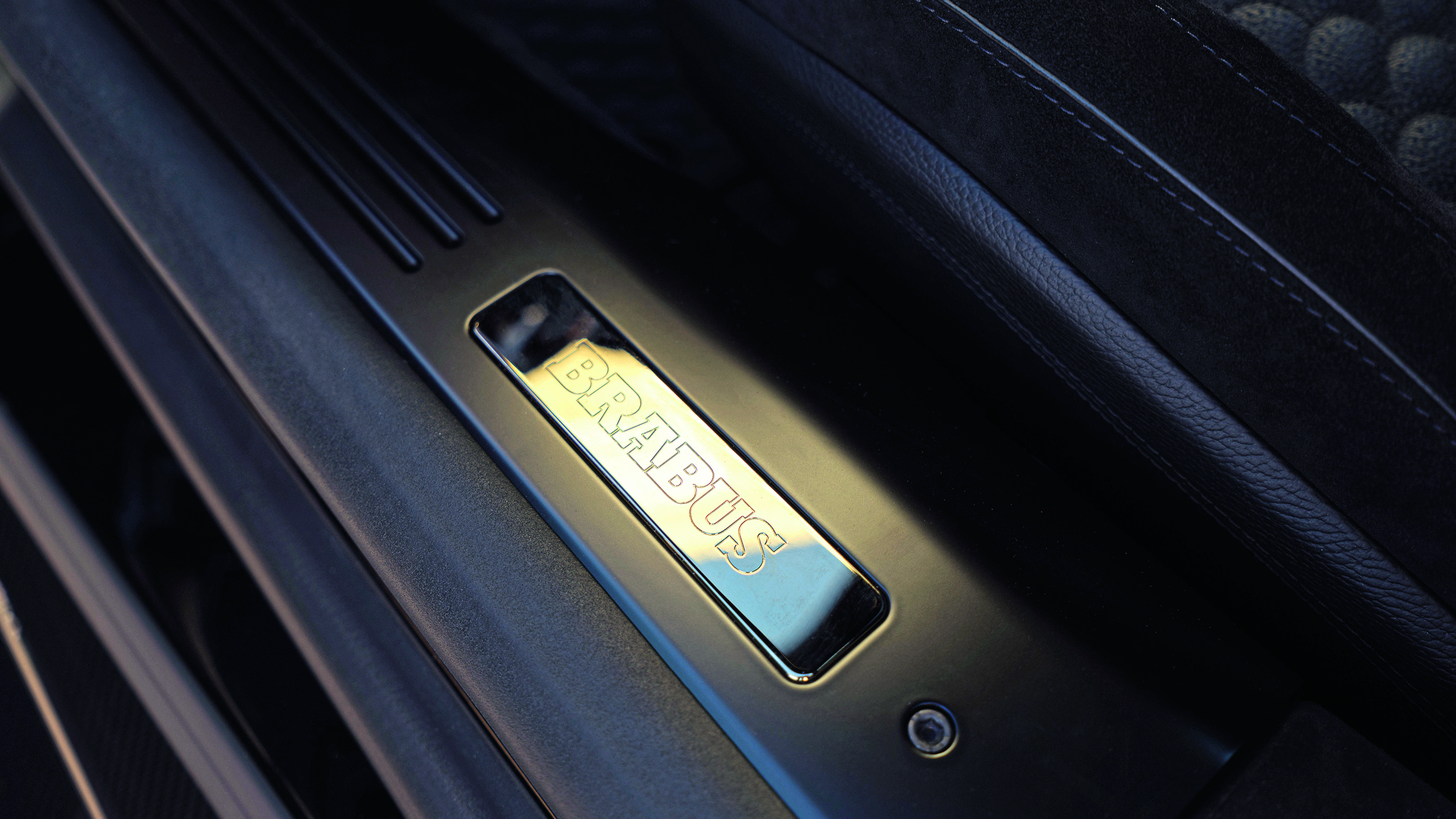 New Brabus Bodo - sill plate 