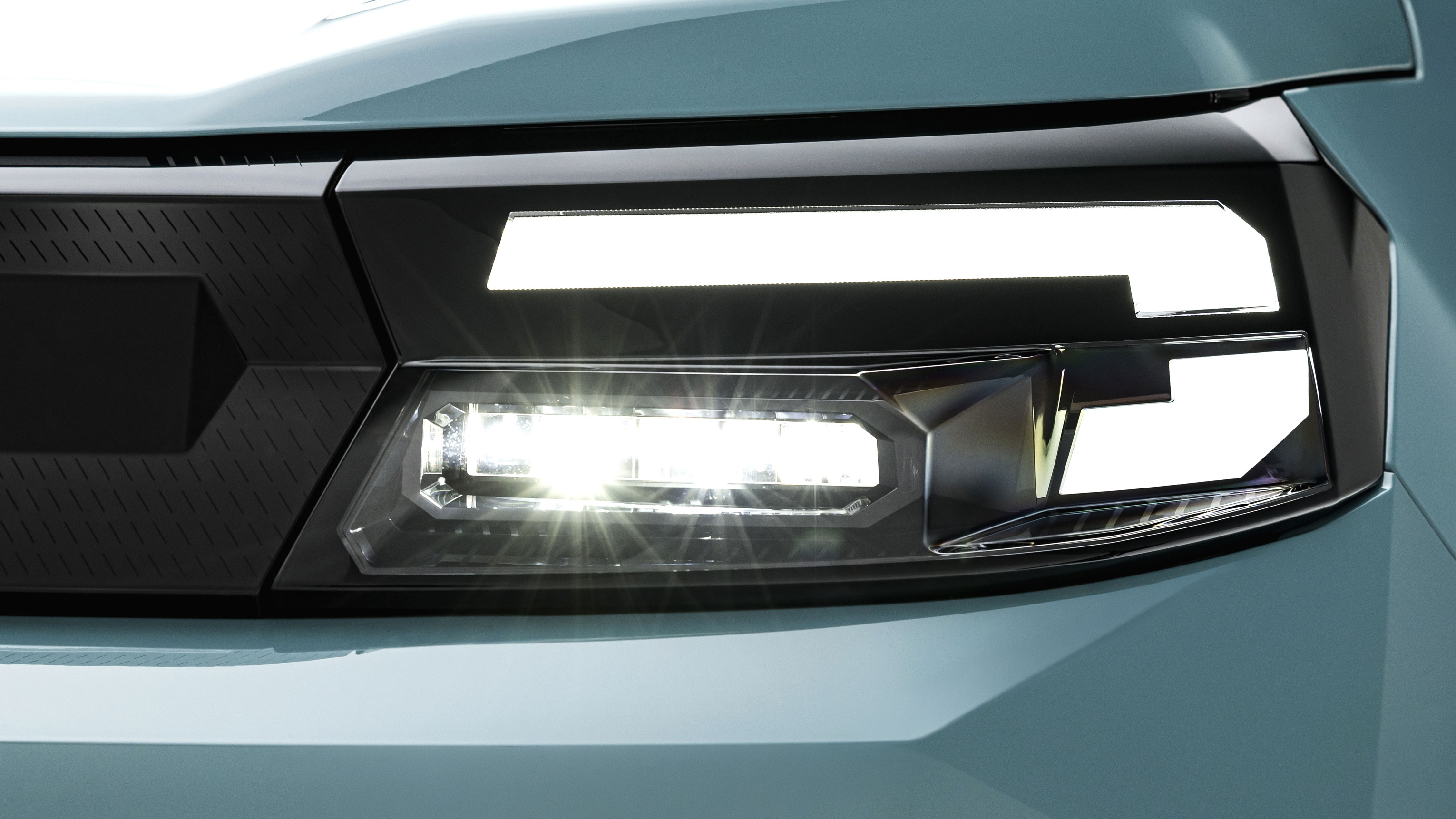 Dacia Spring 2026 - front light