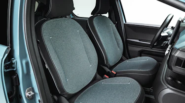 Dacia Spring 2026 - seats