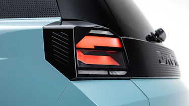 Dacia Spring 2026 - rear light