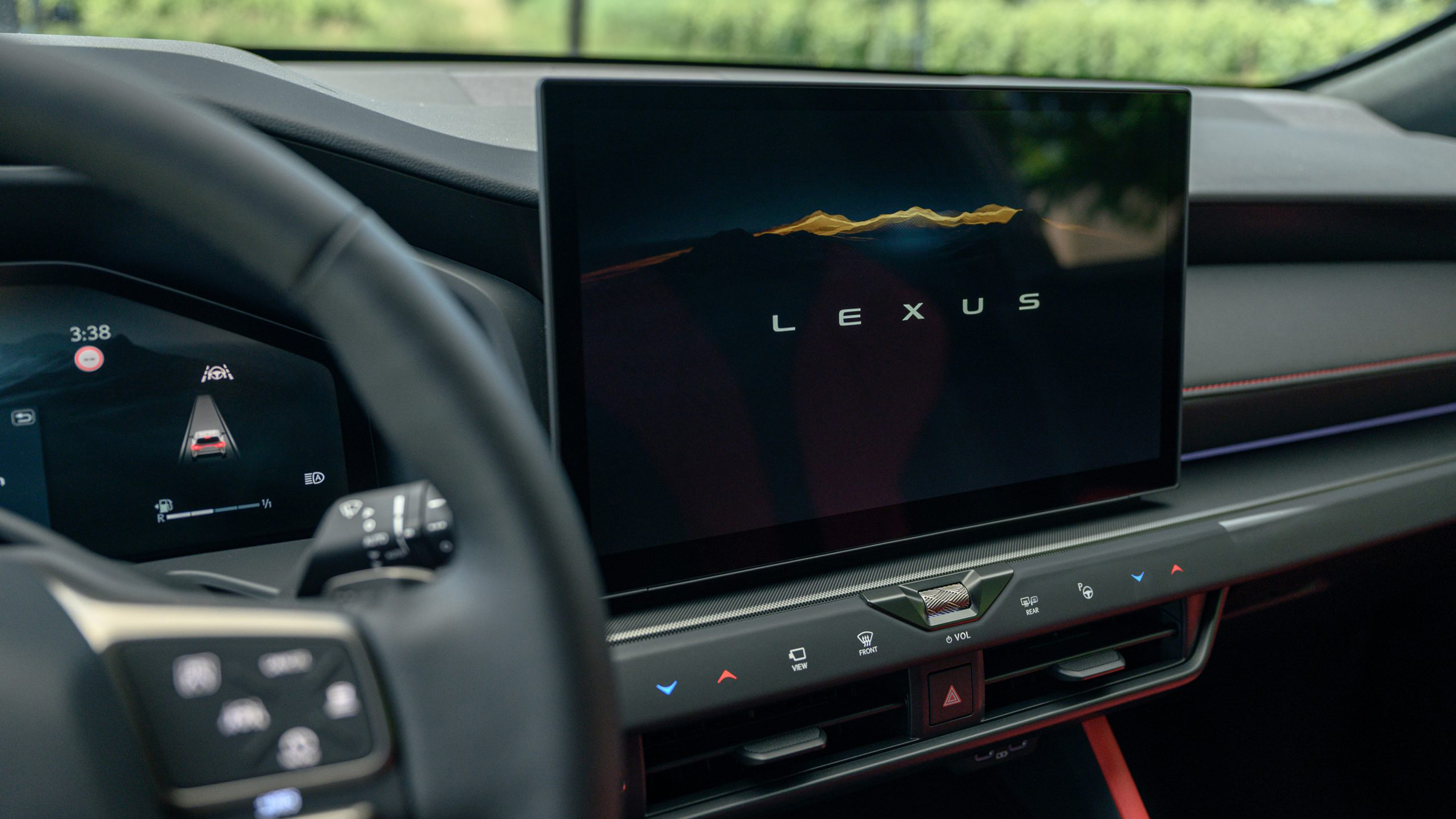 New Lexus NX facelift - interior 