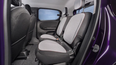 Nissan Pixo - rear seats