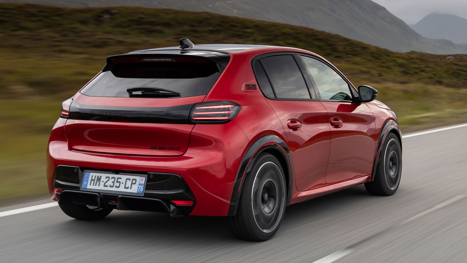 Peugeot 208 GTi - rear