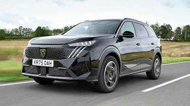 Peugeot 5008 - front 3/4