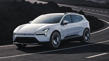 Polestar 4 - front tracking